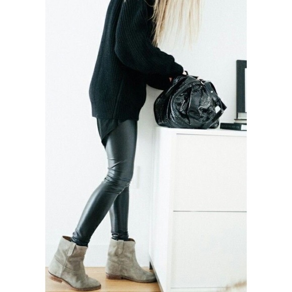 VEGAN LEATHER LEGGINGS - Picture 8 of 8